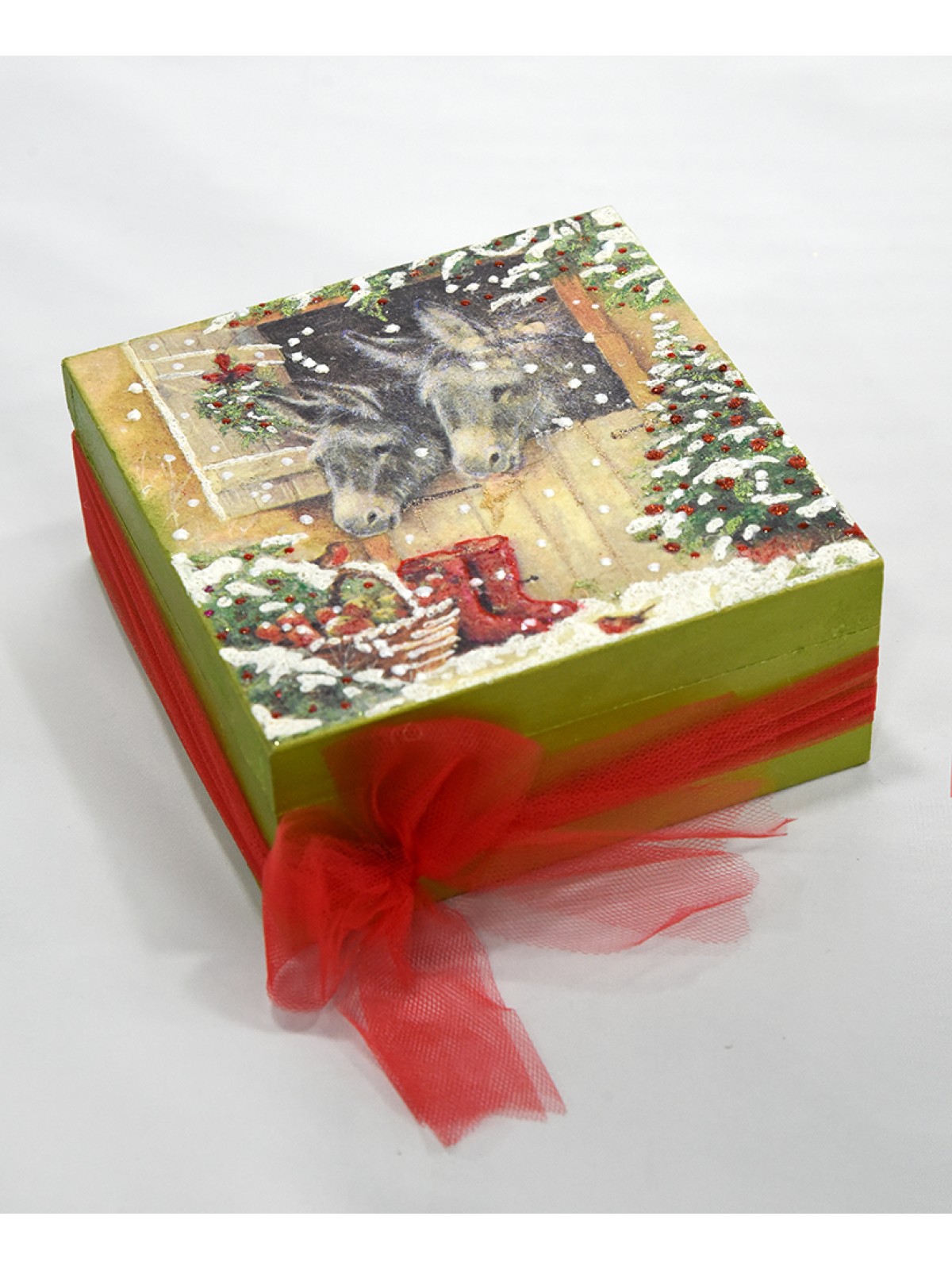  Ξύλινο κουτί  με decoupage και  ζωγραφική